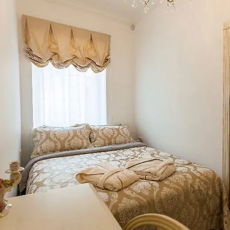 Domus 247 Old Town Apartamento